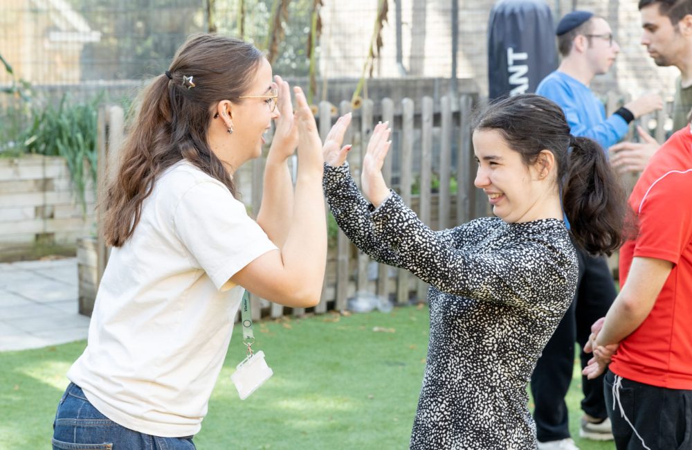 Tova enjoying Kisharon Langdon's Brady Youth holiday scheme
